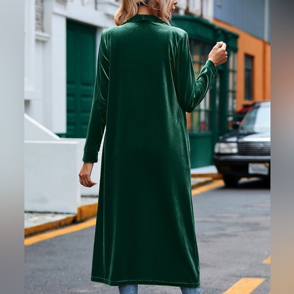 Green Velvet Duster - Picture 2 of 6